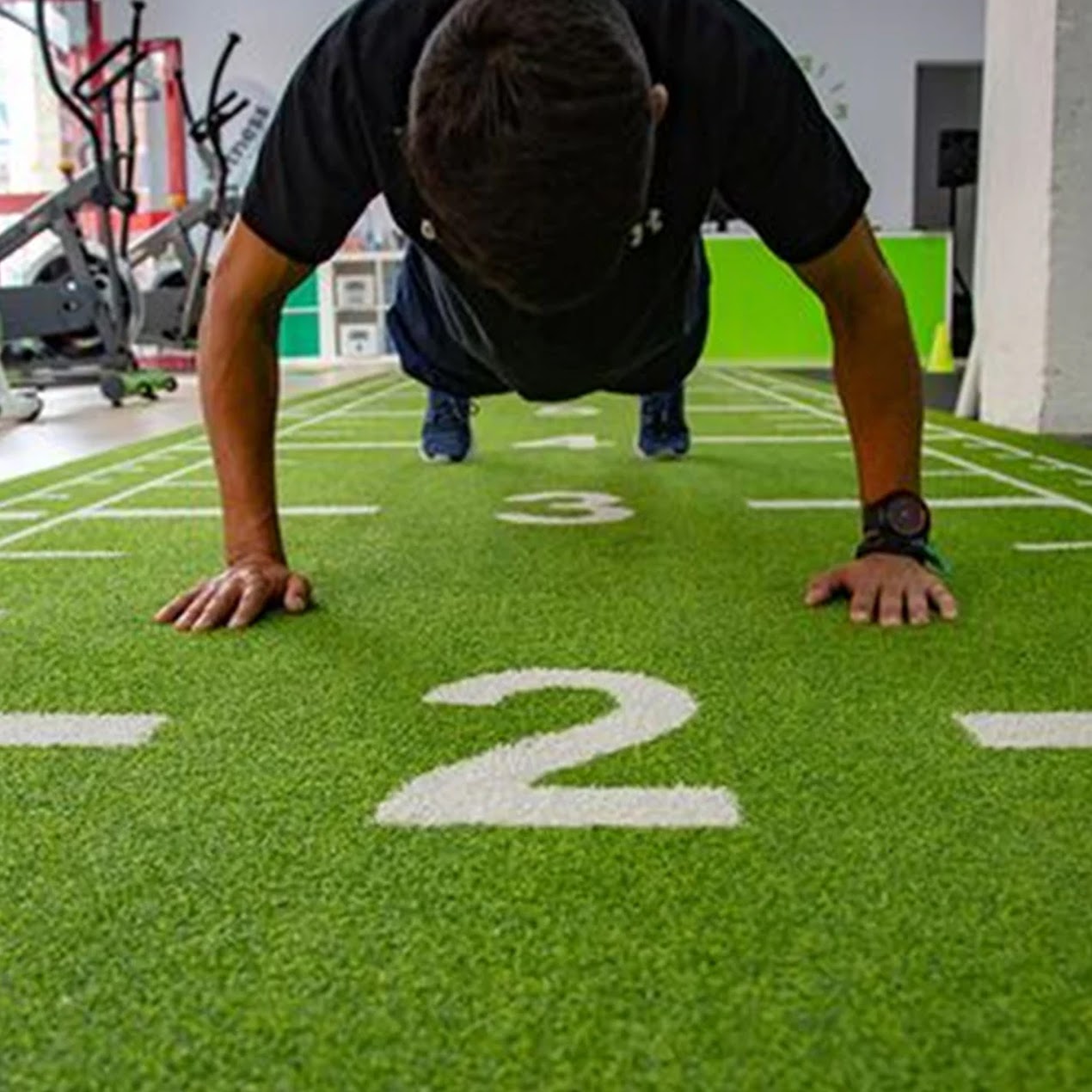 Functional Fitness Sprint Mat & Sledge Combo – 10m Turf with Markings & Heavy-Duty Steel Sled for Speed and Strength Training in Home Gym or Studio